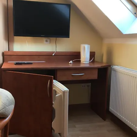 Dom Przy Ogrodzie Orman Evi